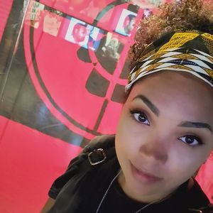 Meet your Posher, Lila